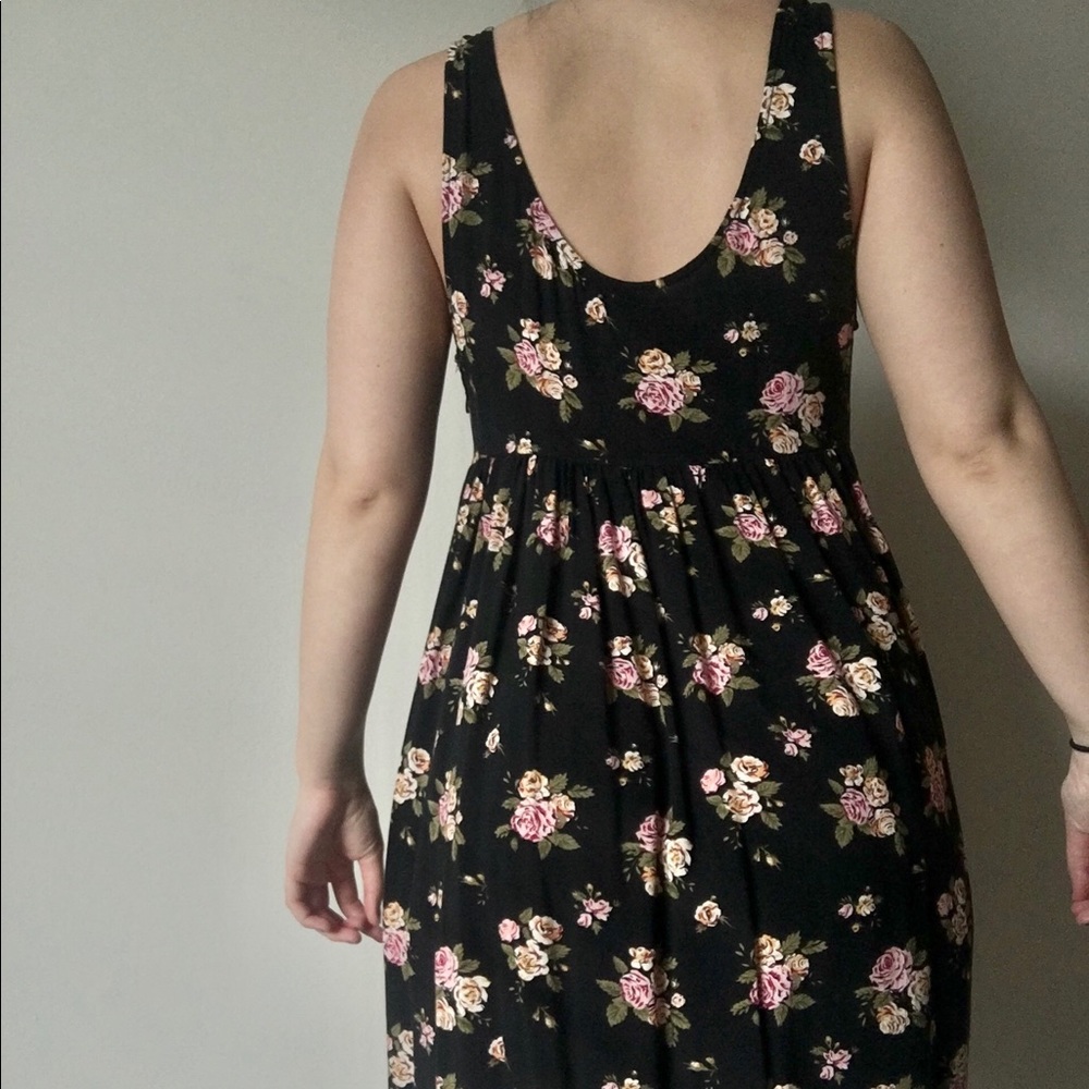 AE Spring Flower Dress - Picture 4 of 6
